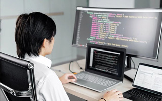 临邑 ,php声明和调用变量的符号是什么？